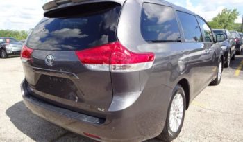 2013 Toyota Sienna XLE full