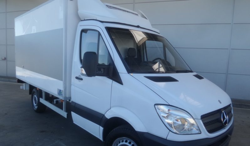 2008 Mercedes Sprinter Refrigerator full