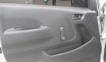 2016 Toyota Hiace 2.7L D4D full