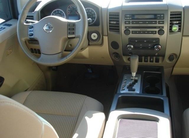 2012 Nissan Titan SV full