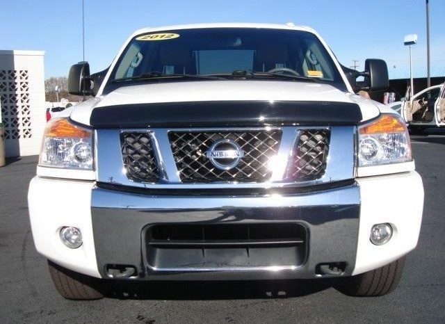 2012 Nissan Titan SV full