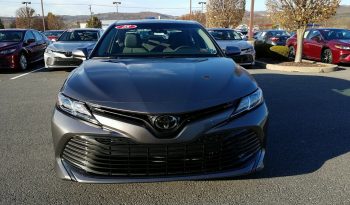 New 2018 Toyota Camry LE full