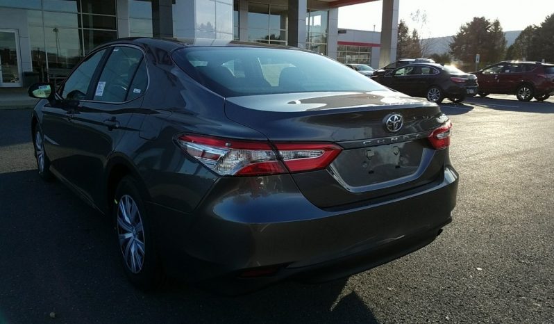 New 2018 Toyota Camry LE full