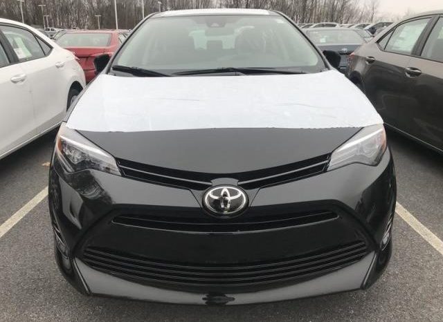 New 2018 Toyota Corolla LE full
