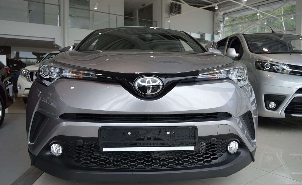 2018 Toyota C-HR XLE Premium - ECE Motors