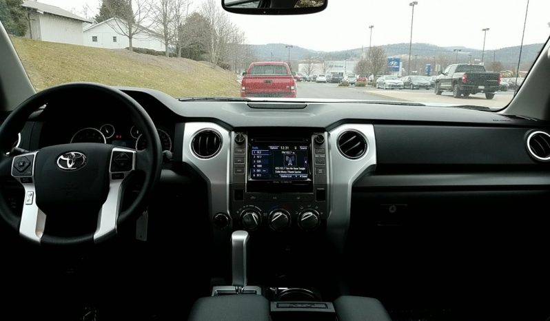 2017 Toyota Tundra SR5 Double Cab full