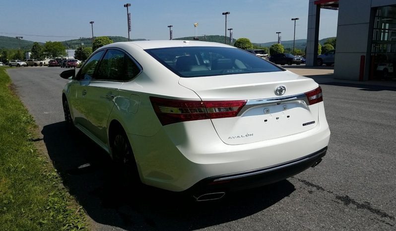 2016 Toyota Avalon Touring full