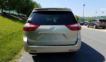 2015 Toyota Sienna XLE full