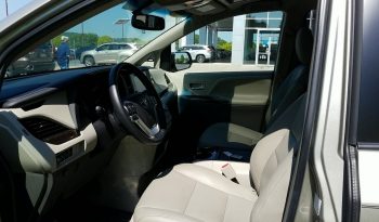 2015 Toyota Sienna XLE full