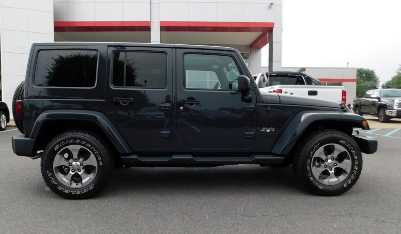 2016 Jeep Wrangler Unlimited Sahara full