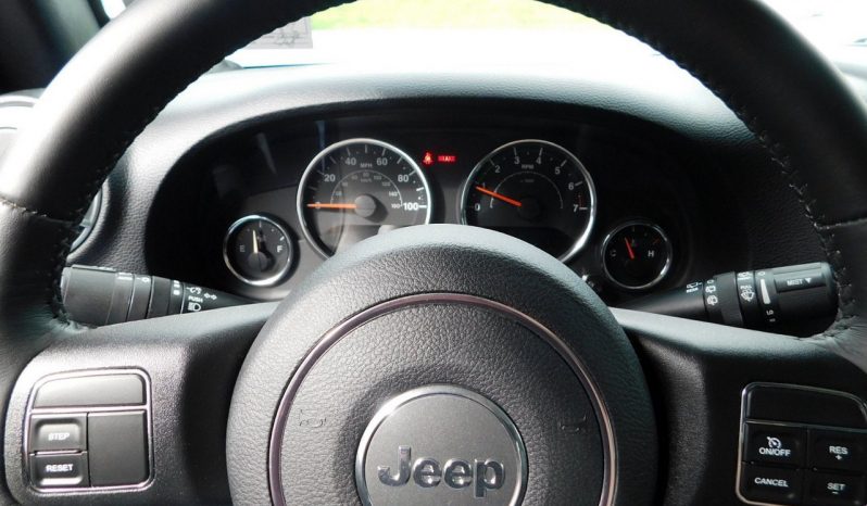 2016 Jeep Wrangler Unlimited Sahara full
