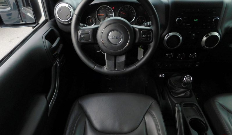 2016 Jeep Wrangler Unlimited Sahara full