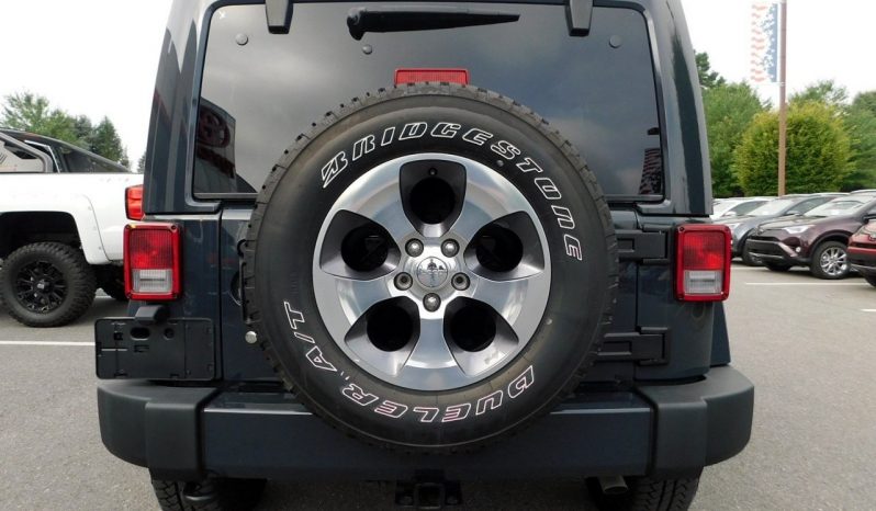 2016 Jeep Wrangler Unlimited Sahara full