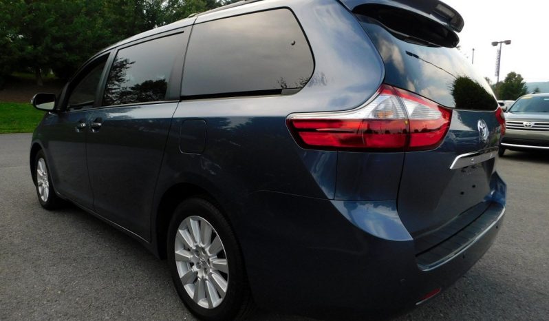 2017 Toyota Sienna Limited Premium full