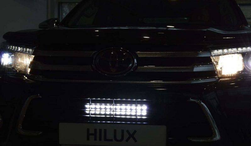 2016 Toyota Hilux 2.4L Automatic full