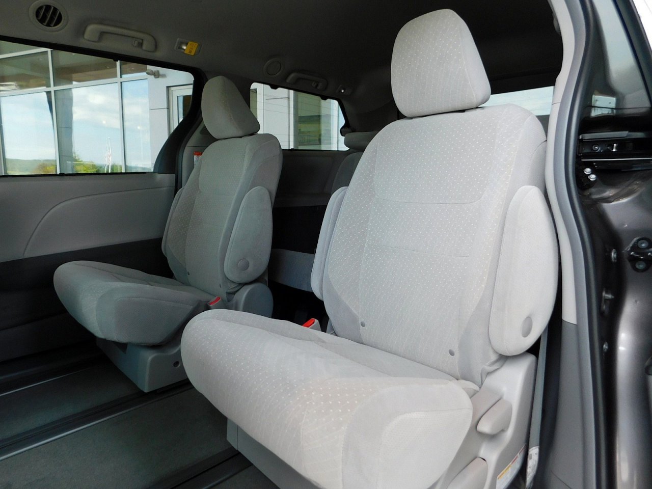 New 2019 Toyota Sienna Le Awd Ece Motors Minivan Vehicle