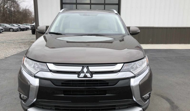 2018 Mitsubishi Outlander SE full