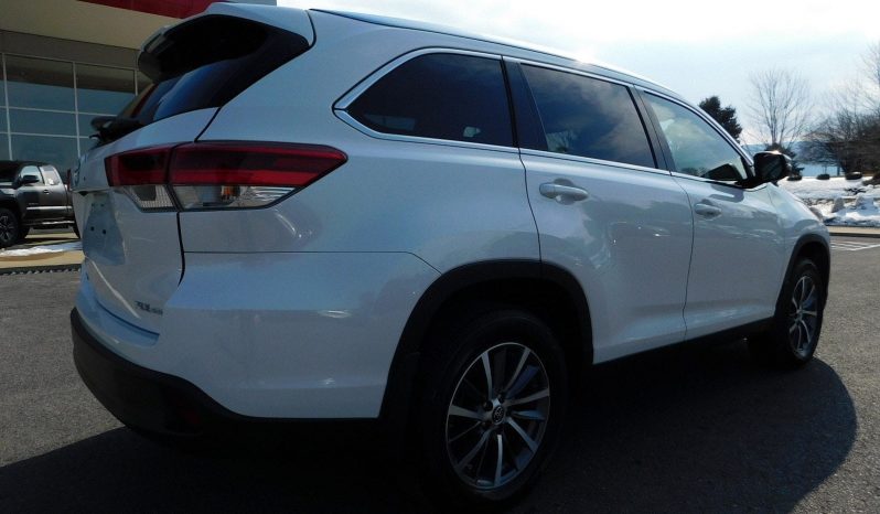 2019 Toyota Highlander XLE full