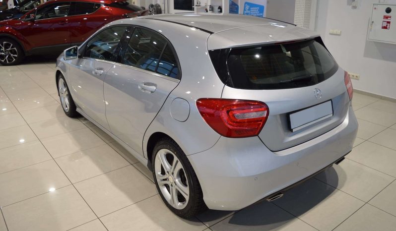 2016 Mercedes-Benz A180 1.6L Hatchback full