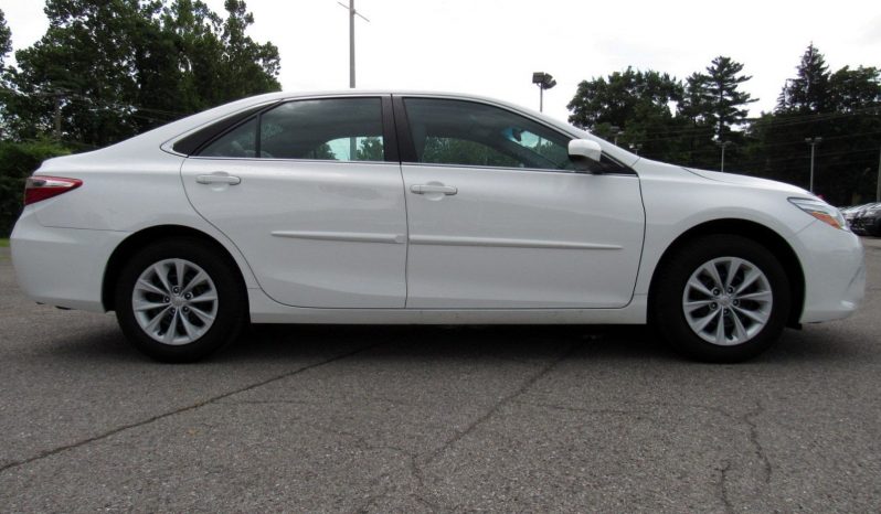 2016 Toyota Camry LE 2.5L 4-Cyl FWD Rear Camera full