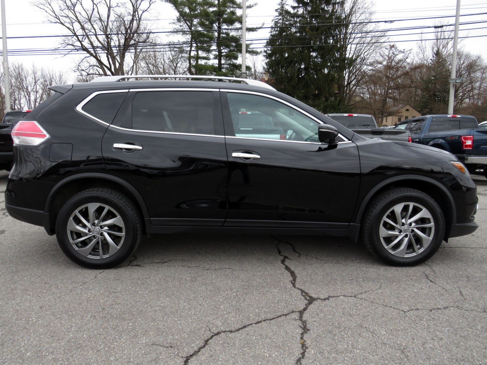 2015 Nissan Rogue Sl 2 5l 4 Cyl Awd Suv Ece Motors