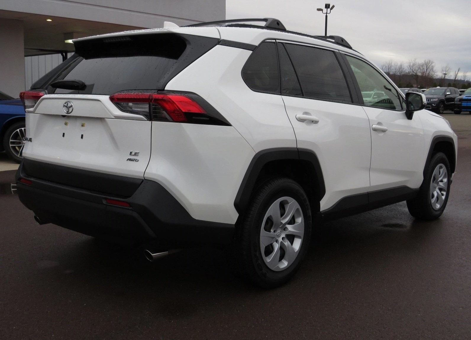 2019 Toyota RAV4 LE 2.5L SUV ECE Motors