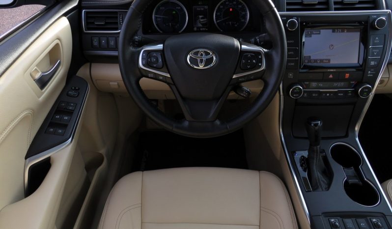 2016 Toyota Camry Hybrid XLE 2.5L Sedan full