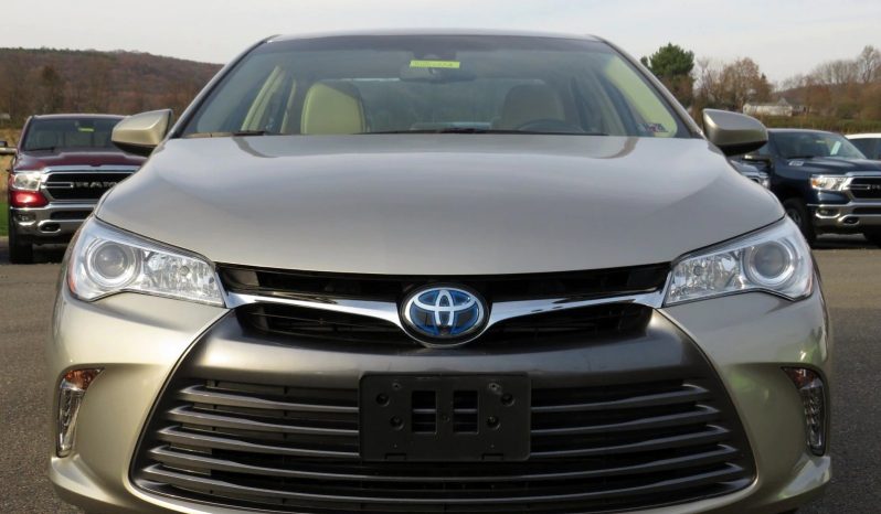 2016 Toyota Camry Hybrid XLE 2.5L Sedan full