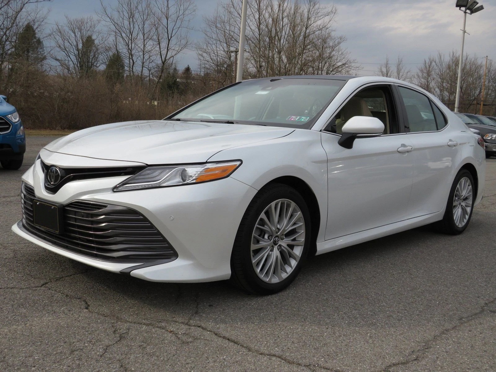 2018 Toyota Camry XLE 2.5L 4Cyl Sedan - ECE Motors