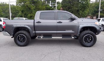 2016 Toyota Tundra SR5 CrewMax 5.7L V8 4WD Truck full