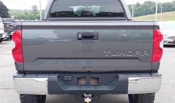 2016 Toyota Tundra SR5 CrewMax 5.7L V8 4WD Truck full