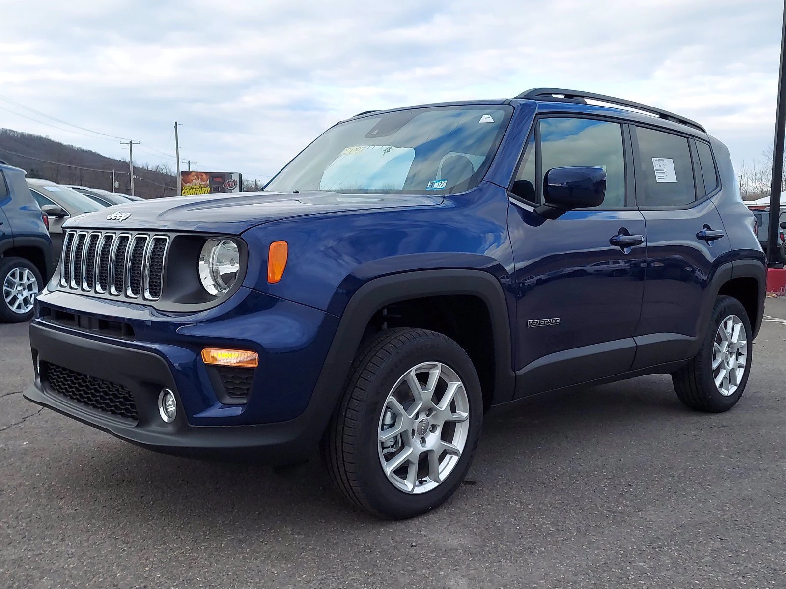 New 21 Jeep Renegade Latitude 4x4 Suv Ece Motors
