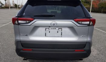 New 2022 Toyota RAV4 Premium 2.5L Silver full