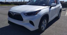 NEW 2022 Toyota Highlander L FWD 3.5L