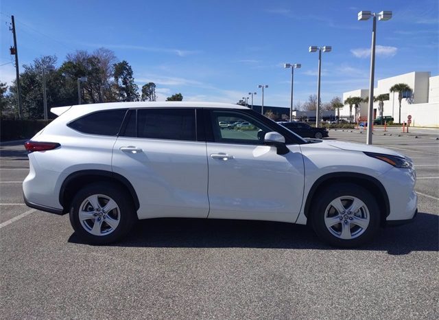 NEW 2022 Toyota Highlander L FWD 3.5L full