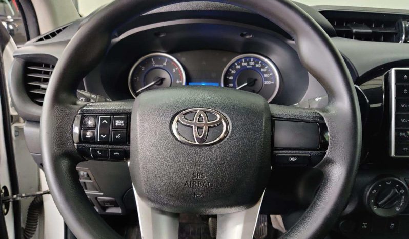 2017 Toyota Hilux 2.4L Extended Cab Manual full
