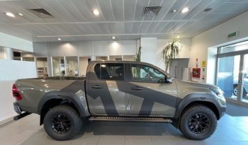New 2022 Toyota Hilux DC Invincible 2.8 4WD full