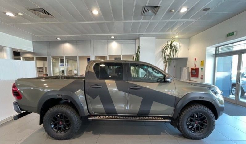 New 2022 Toyota Hilux DC Invincible 2.8 4WD full