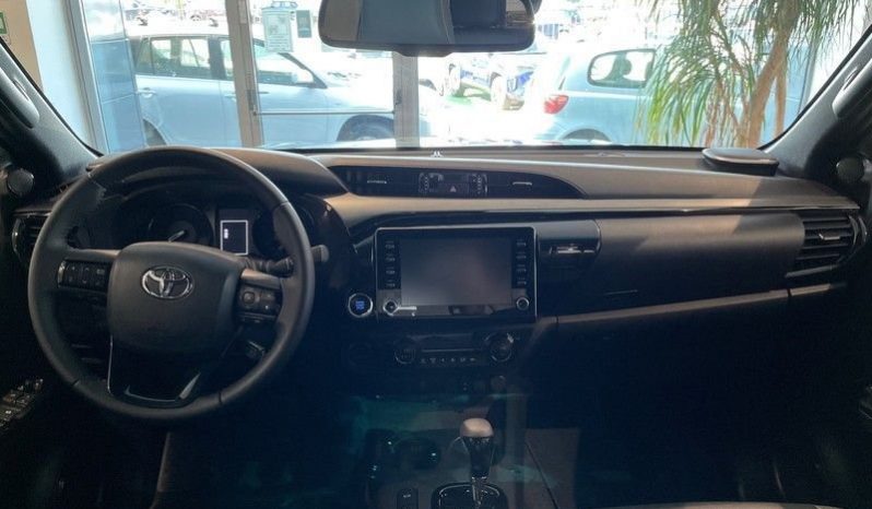 New 2022 Toyota Hilux DC Invincible 2.8 4WD full