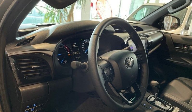New 2022 Toyota Hilux DC Invincible 2.8 4WD full