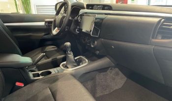 New 2022 Toyota Hilux Double Cabin 2.8 4WD full