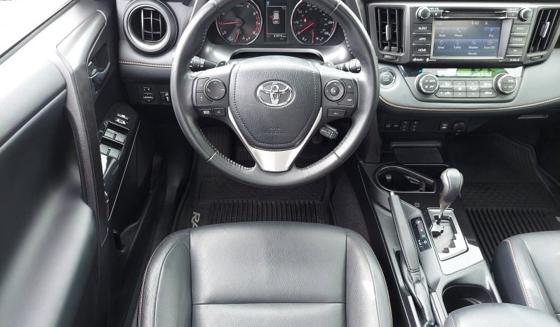 2018 Toyota RAV4 2.5L SE AWD SUV full