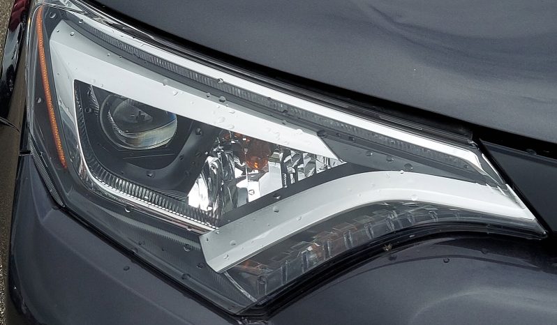 2018 Toyota RAV4 2.5L SE AWD SUV full
