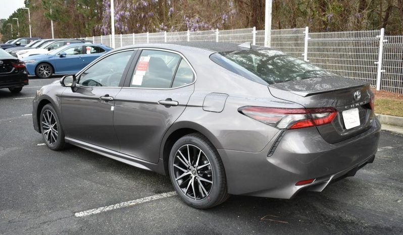 New 2023 Toyota Camry SE 2.5L AWD full