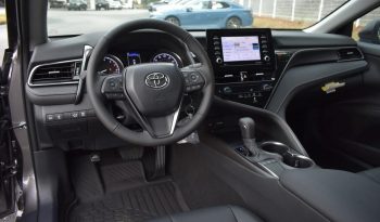 New 2023 Toyota Camry SE 2.5L AWD full
