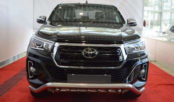 Used 2019 Toyota Hilux 2.4L DC 4-Cyl full