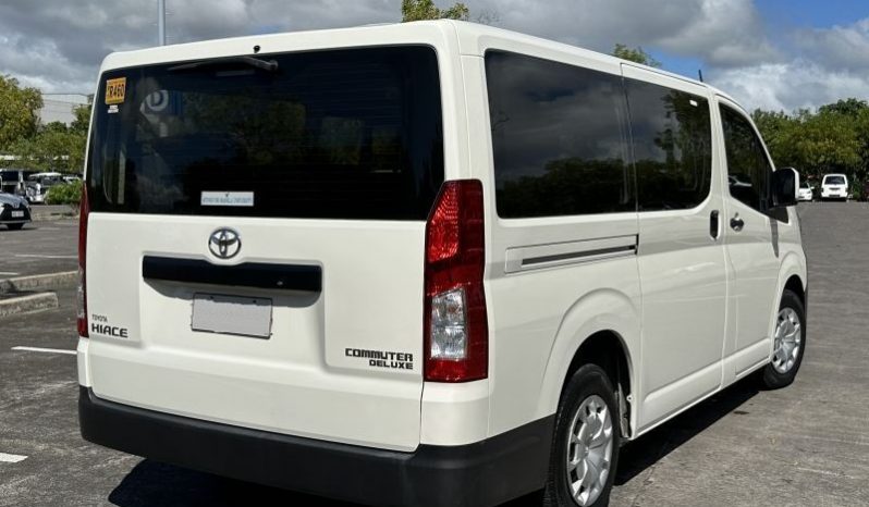 2019 Toyota Hiace Deluxe Commuter Van 3.5L full