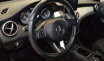 2017 Mercedes-Benz GLA-Class GLA250 full