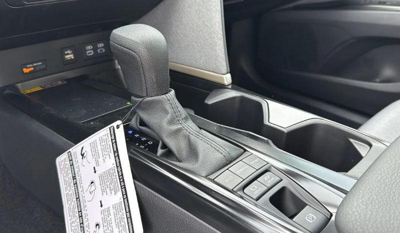 New 2025 Toyota Camry LE 2.5L full