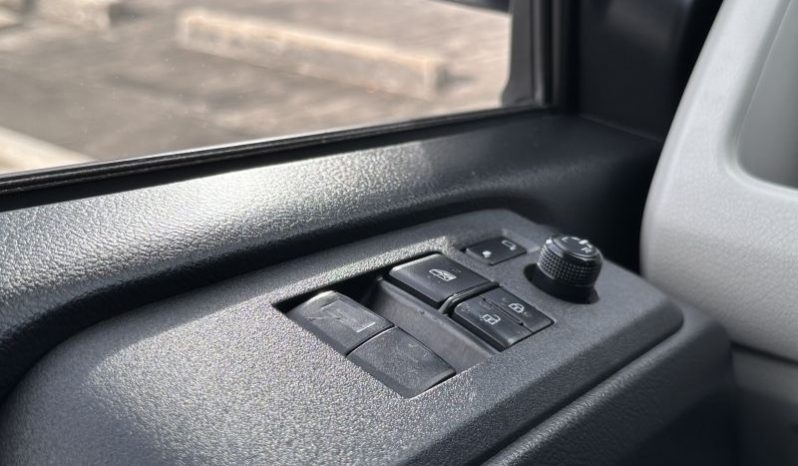 2021 Toyota Hiace Deluxe Commuter full